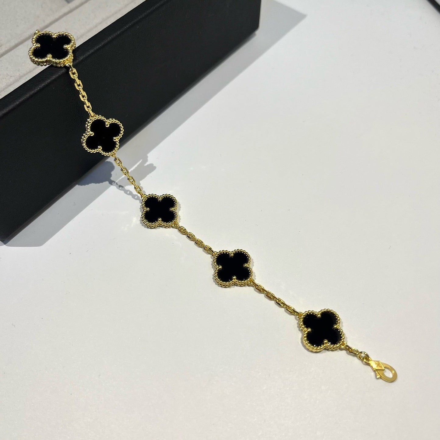 [Grace Jewelry]CLOVER  5 MOTIFS BLACK ONYX BRACELET