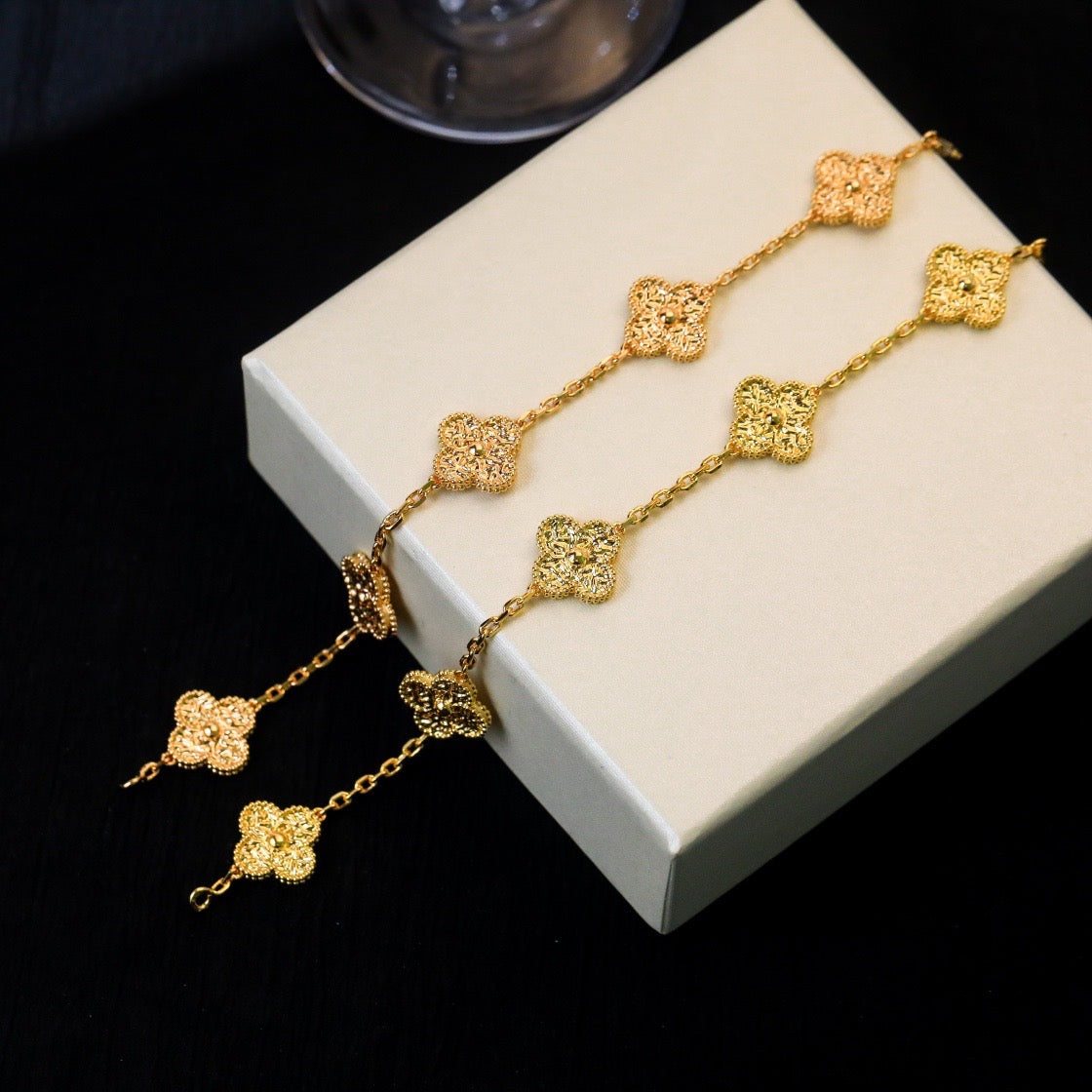 [Grace Jewelry]CLOVER 5 MOTIFS BRONZING BRACELET