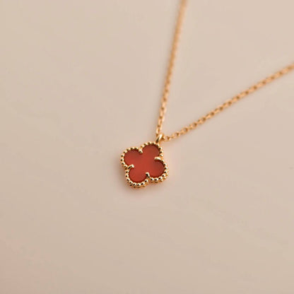 [Grace Jewelry]CLOVER MINI 9.5MM WHITE CARNELIANS NECKLACE