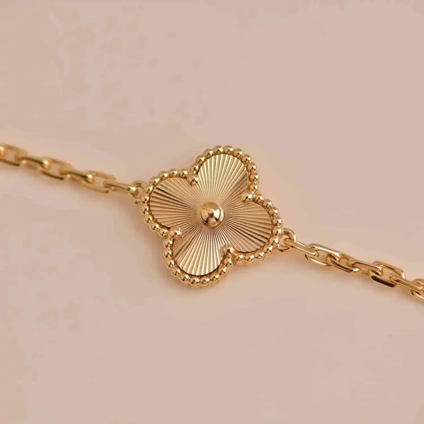 [Grace Jewelry]CLOVER 5 FLOWERS LASER BRACELET