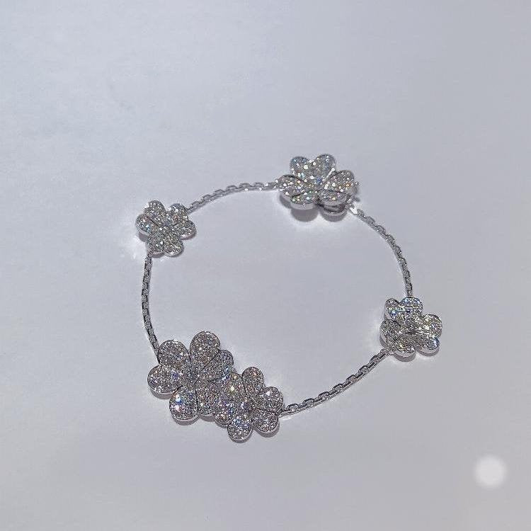 [Grace Jewelry]FRIVOLE SILVER 5 FLOWERS BRACELET