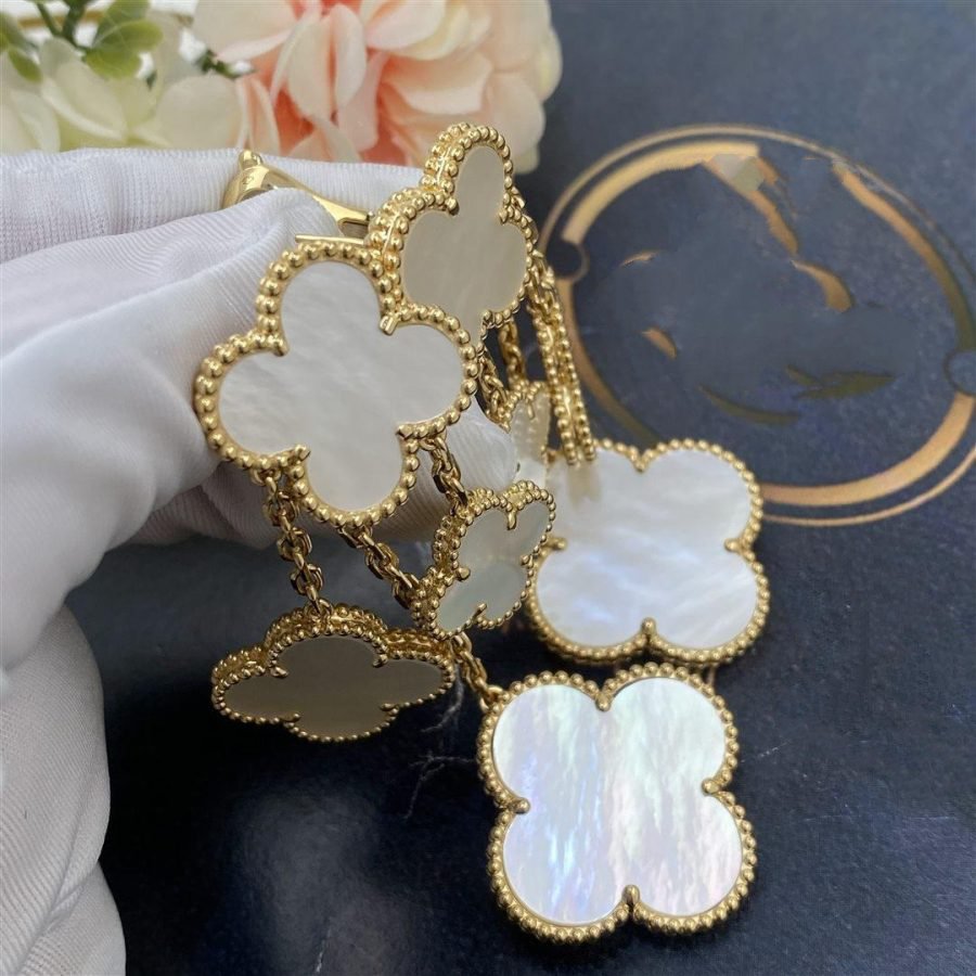 [Grace Jewelry]CLOVER EARRINGS WHITE MOP 4 MOTIFS GOLD