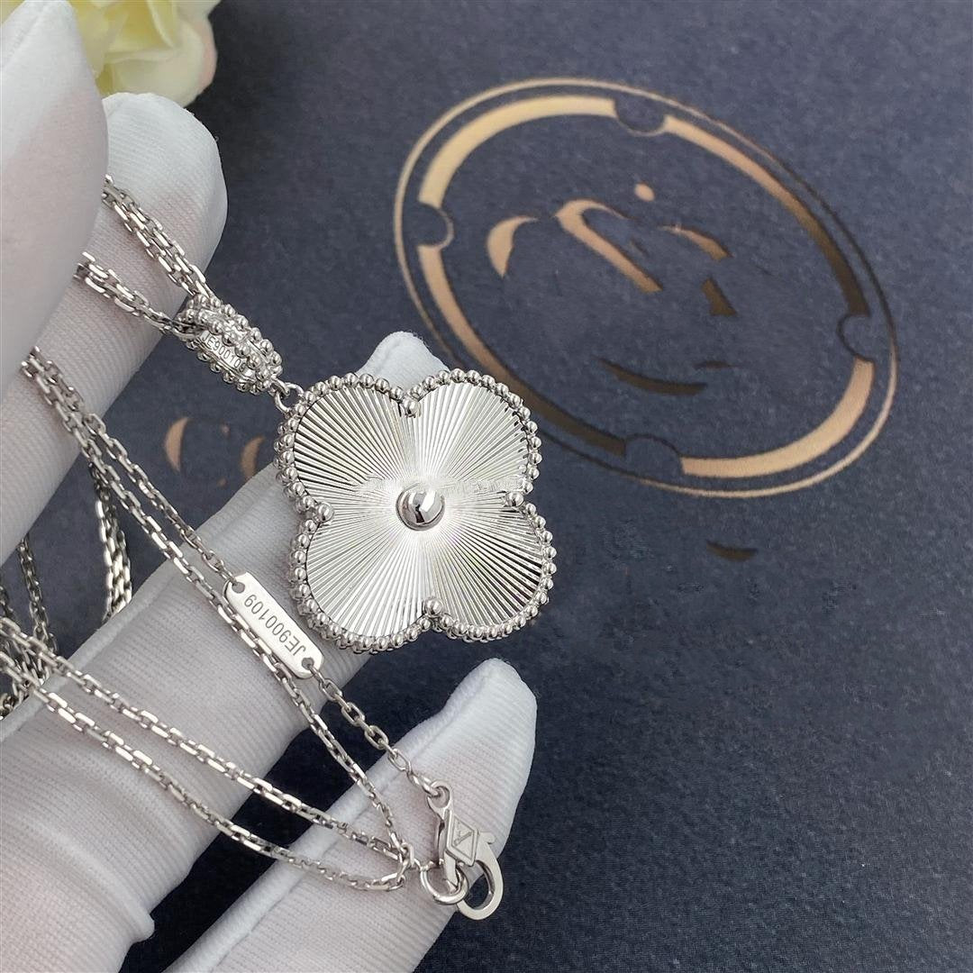 [Grace Jewelry]CLOVER 25MM SILVER BIG CLOVER NECKLACE