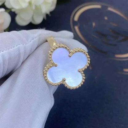 [Grace Jewelry]CLOVER WHITE MOP RING