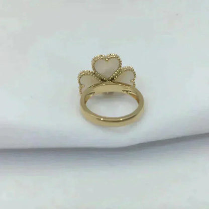 [Grace Jewelry]SWEET CLOVER WHITE MOP RING