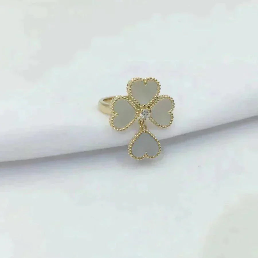 [Grace Jewelry]SWEET CLOVER WHITE MOP RING