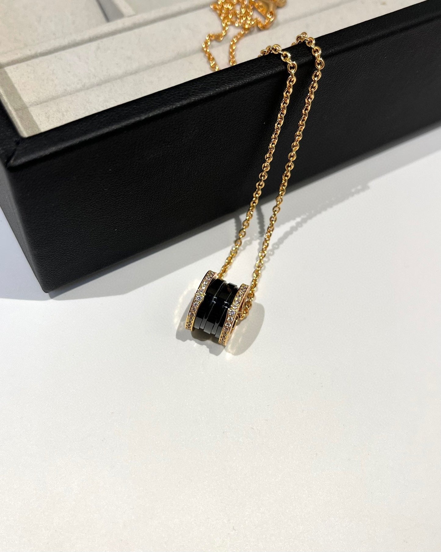 [Grace Jewelry]ZERO 1 BLACK CERAMIC DIAMOND PINK GOLD NECKLACE