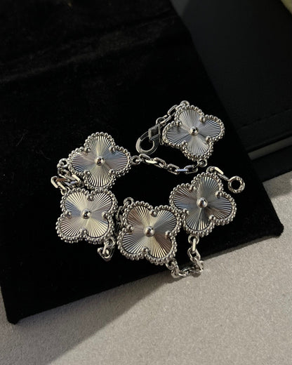 [Grace Jewelry]CLOVER SILVER 5 MOTIFS BRACELET